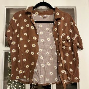 nobo brown sunflower button up top